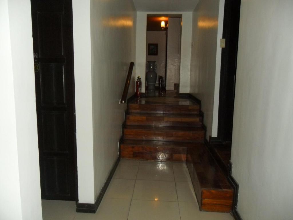 Tagaytay Econo Hotel Tagaytay City ภายนอก รูปภาพ