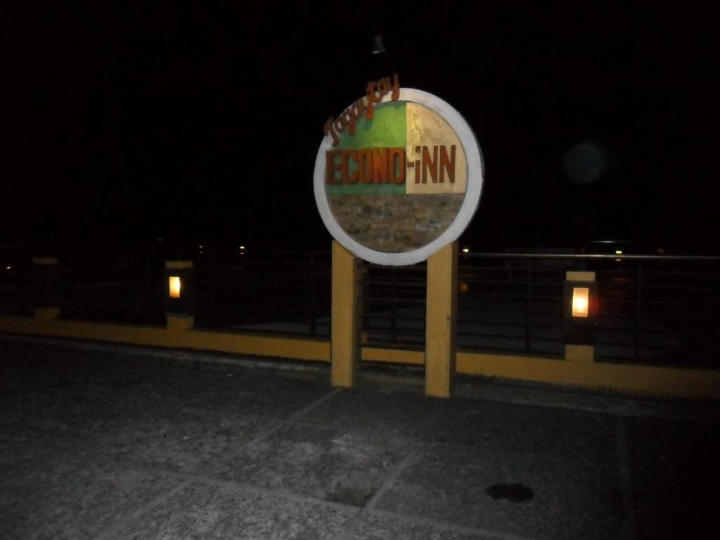 Tagaytay Econo Hotel Tagaytay City ภายนอก รูปภาพ