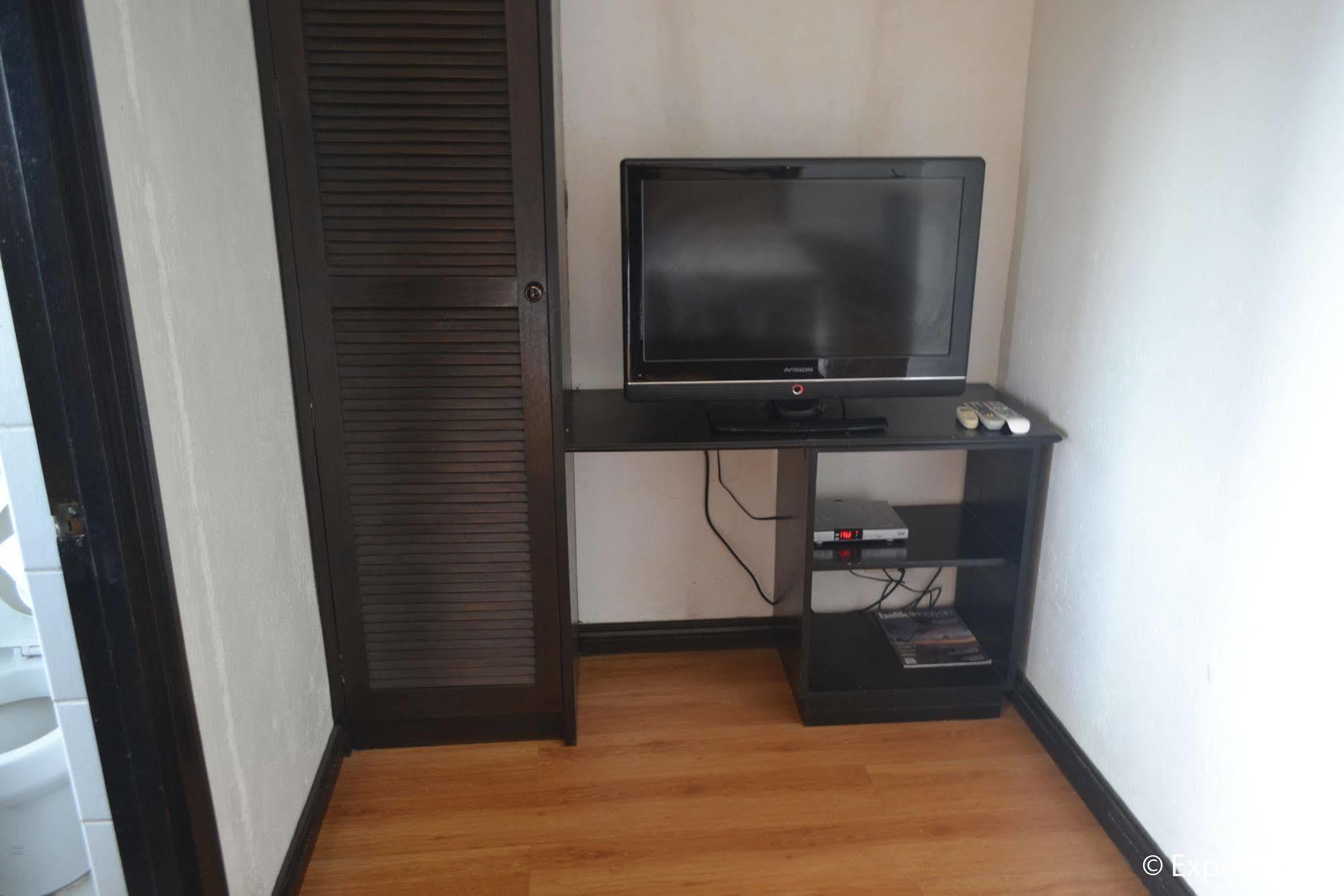 Tagaytay Econo Hotel Tagaytay City ภายนอก รูปภาพ