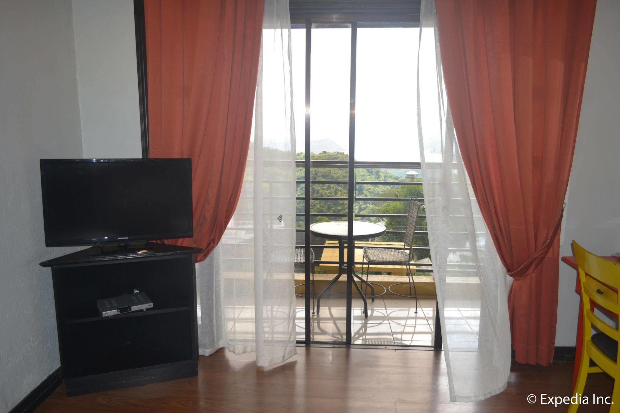Tagaytay Econo Hotel Tagaytay City ภายนอก รูปภาพ
