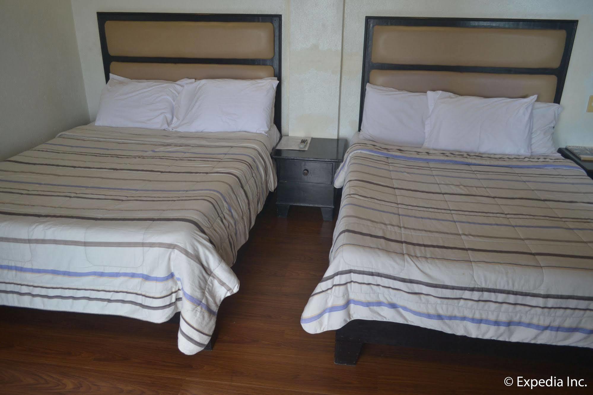 Tagaytay Econo Hotel Tagaytay City ภายนอก รูปภาพ