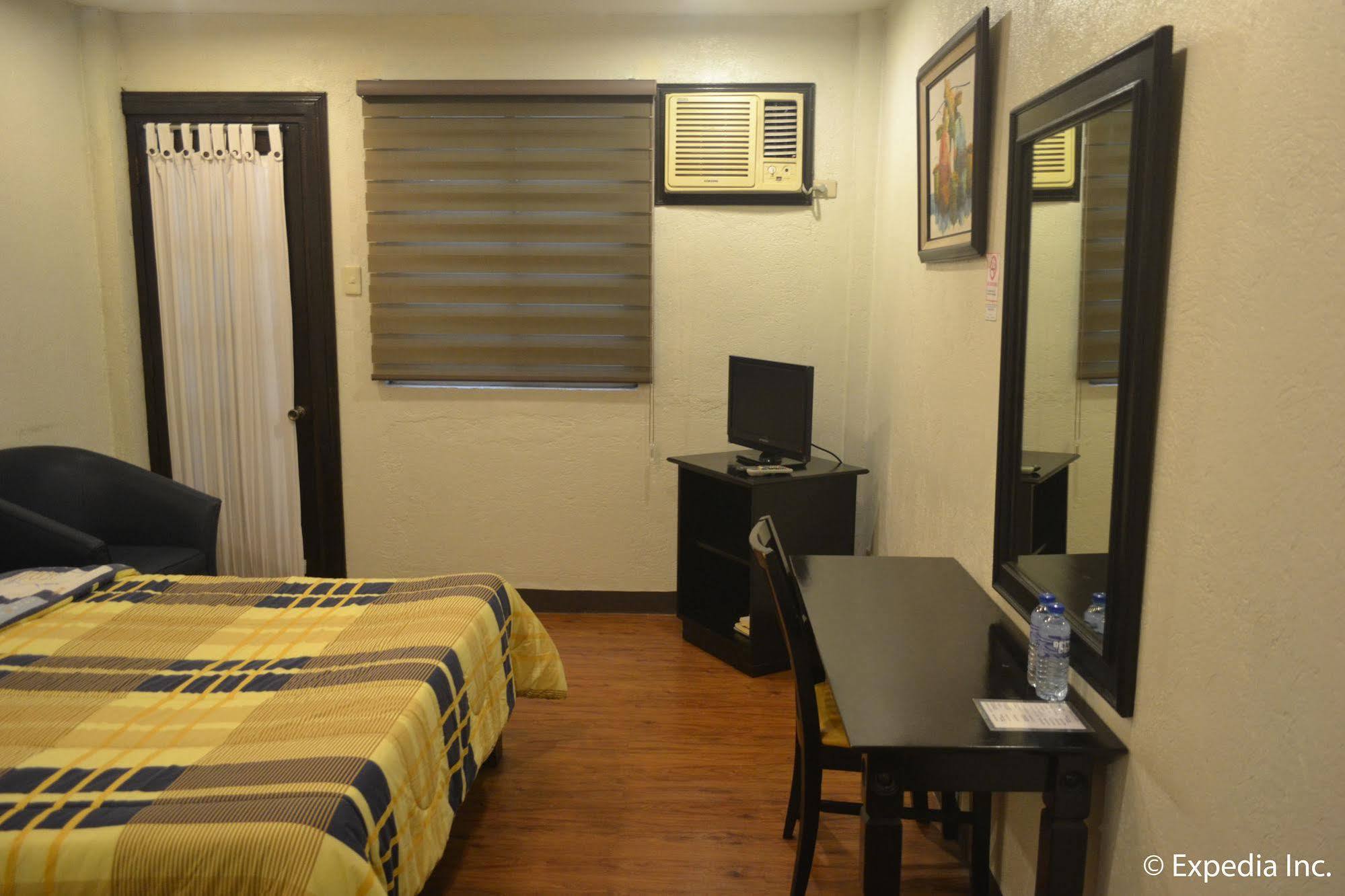 Tagaytay Econo Hotel Tagaytay City ภายนอก รูปภาพ