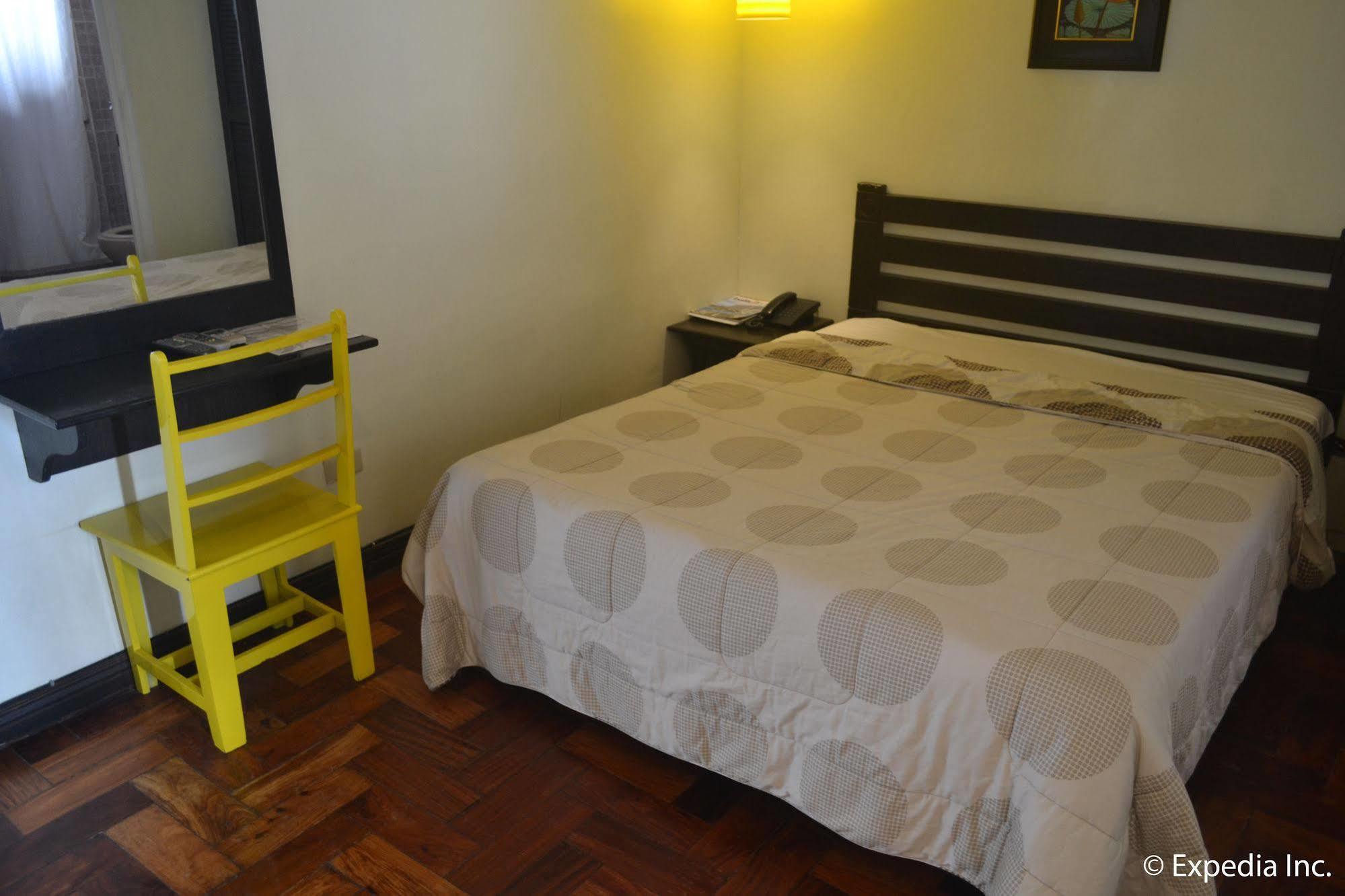 Tagaytay Econo Hotel Tagaytay City ภายนอก รูปภาพ